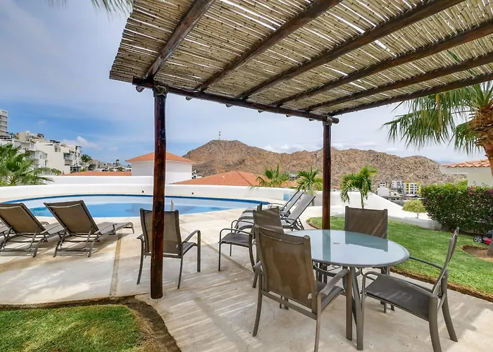 Chic Cabo - Walk To Marina & Downtown! Cabo San Lucas