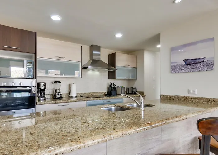 Chic Cabo - Walk To Marina & Downtown! *